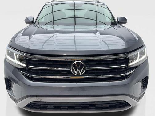 Platinum Gray Metallic 2023 Volkswagen Atlas 2.0T SEL