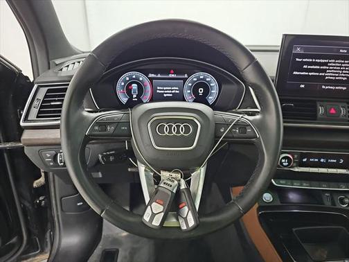 2022 Audi Q5 40 Premium Plus