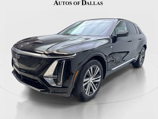 Stellar Black Metallic 2024 Cadillac LYRIQ Luxury