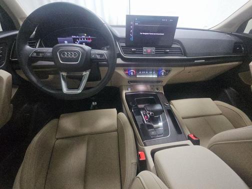 2024 Audi Q5 45 S line Premium Plus