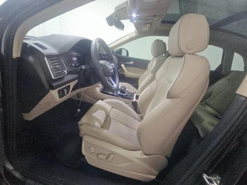 2024 Audi Q5 45 S line Premium Plus