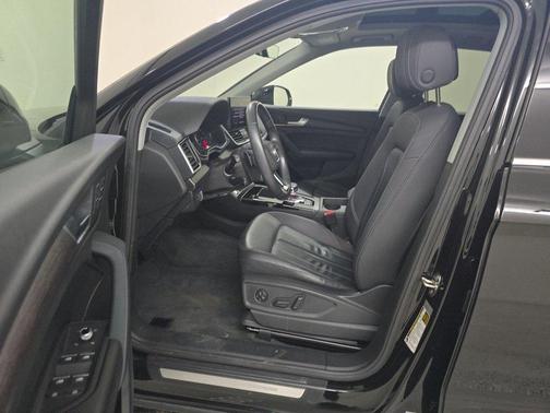 2023 Audi Q5 40 Premium