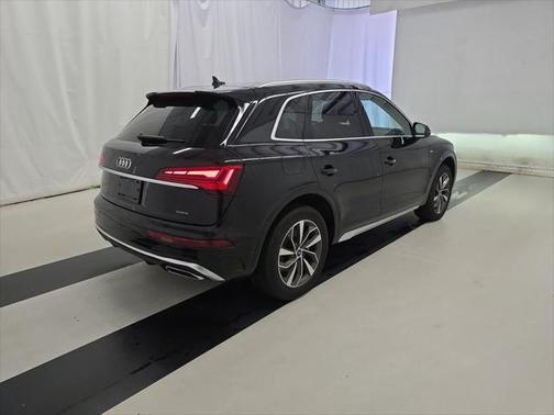2022 Audi Q5 45 S line Premium