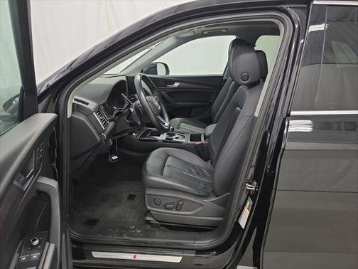 2022 Audi Q5 45 S line Premium