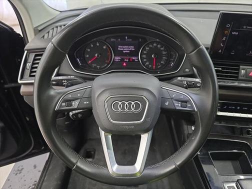 2022 Audi Q5 45 S line Premium