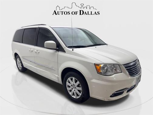 2013 Chrysler Town & Country Touring