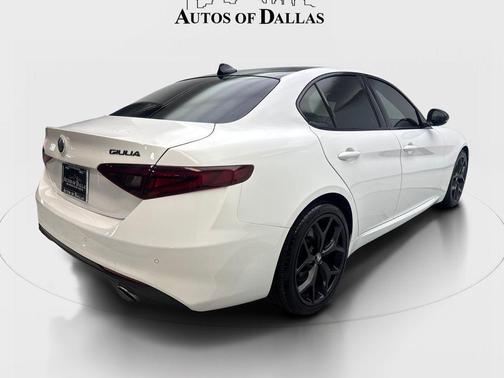 Alfa White 2021 Alfa Romeo Giulia Ti