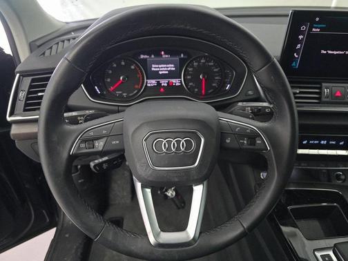 2023 Audi Q5 40 Premium