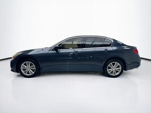 2011 INFINITI G37x Base