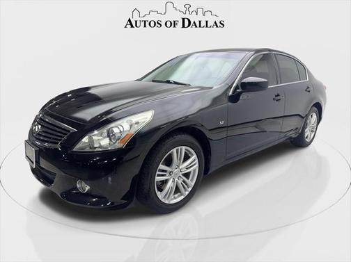 2015 INFINITI Q40 Base