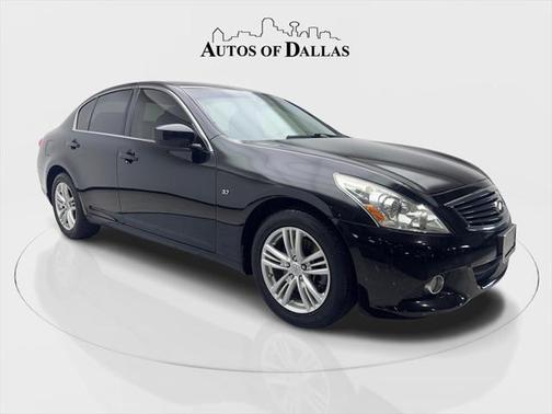 2015 INFINITI Q40 Base