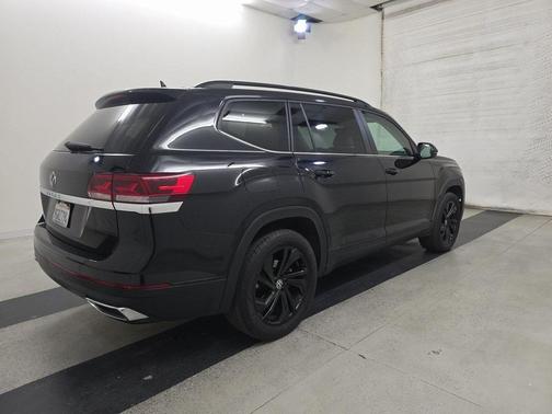 2023 Volkswagen Atlas 2.0T SE w/Technology