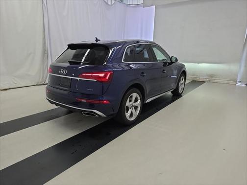 2022 Audi Q5 45 S line Premium Plus