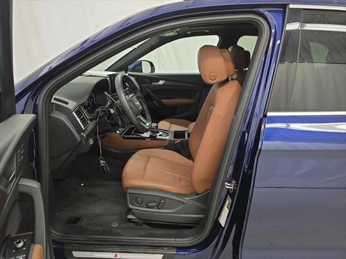 2022 Audi Q5 45 S line Premium Plus