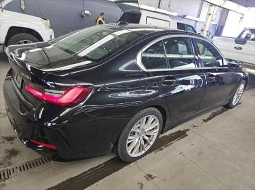2024 BMW 330 i