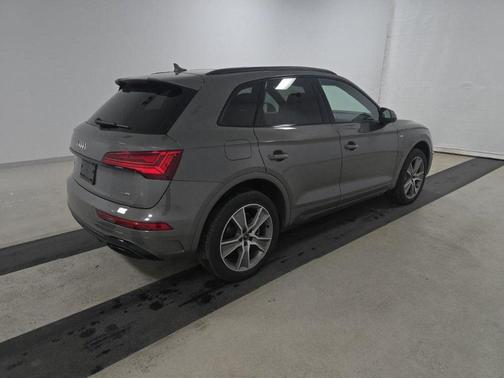 2025 Audi Q5 45 S line Premium