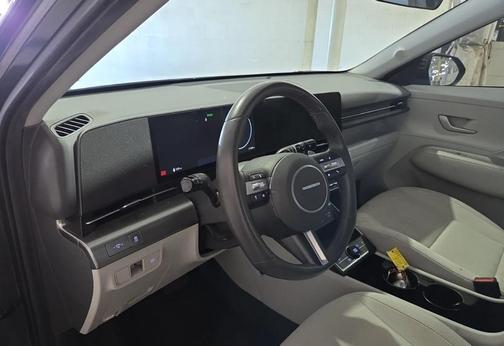 Ecotronic Gray Pearl 2024 Hyundai KONA EV SEL