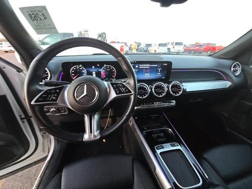 White 2025 Mercedes-Benz GLB 250 Base