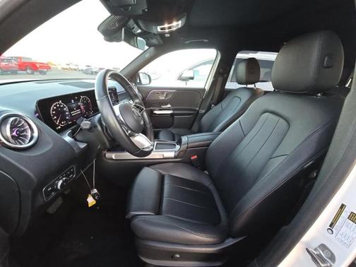 White 2025 Mercedes-Benz GLB 250 Base