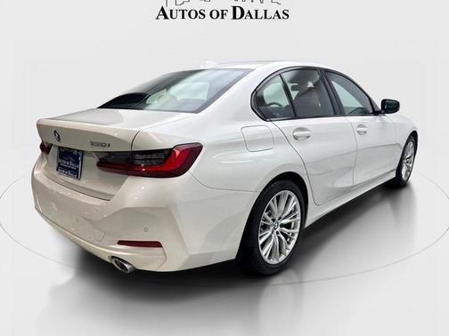 Mineral White Metallic 2023 BMW 330 330i