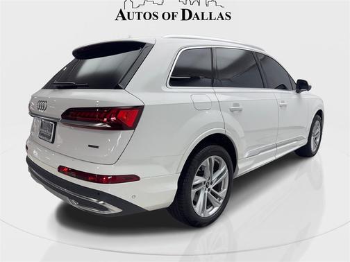2023 Audi Q7 45 Premium