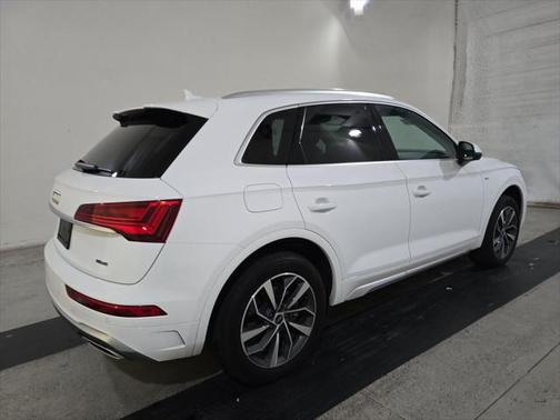 2023 Audi Q5 45 S line Premium