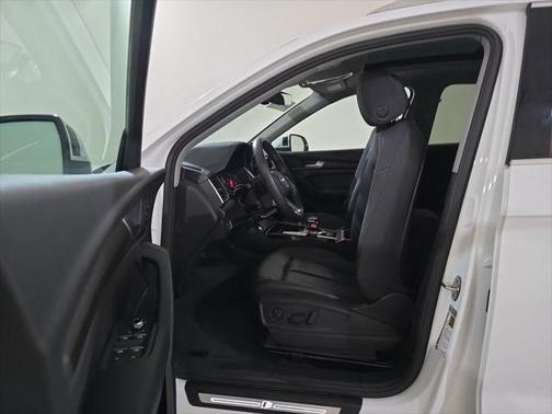 2023 Audi Q5 45 S line Premium