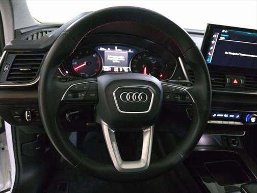 2023 Audi Q5 45 S line Premium