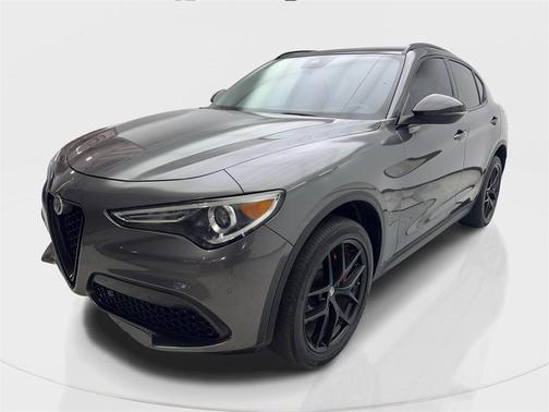 2021 Alfa Romeo Stelvio Base
