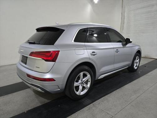 2022 Audi Q5 40 Premium