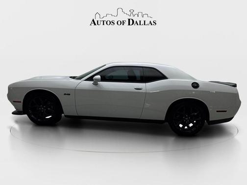 White Knuckle Clearcoat 2023 Dodge Challenger R/T
