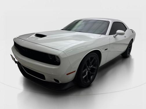 White Knuckle Clearcoat 2023 Dodge Challenger R/T