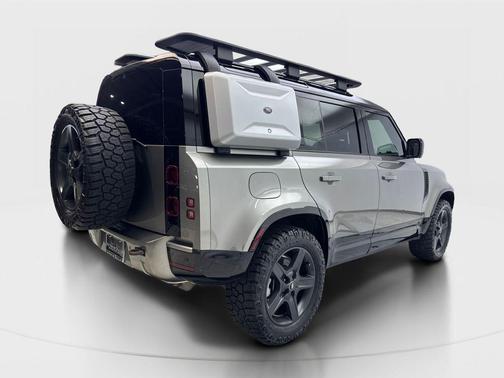 Silver 2023 Land Rover Defender 110 X-Dynamic SE