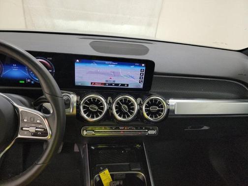 2023 Mercedes-Benz EQB 300 4MATIC