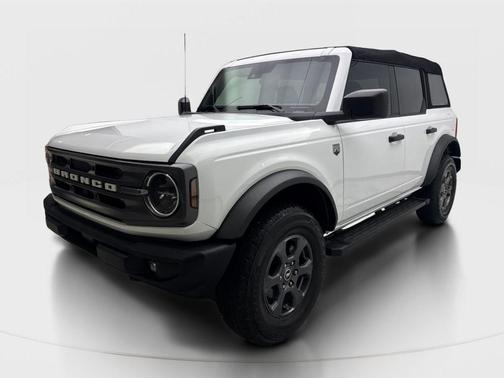 Oxford White 2023 Ford Bronco Big Bend