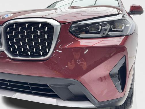 2022 BMW X4 xDrive30i