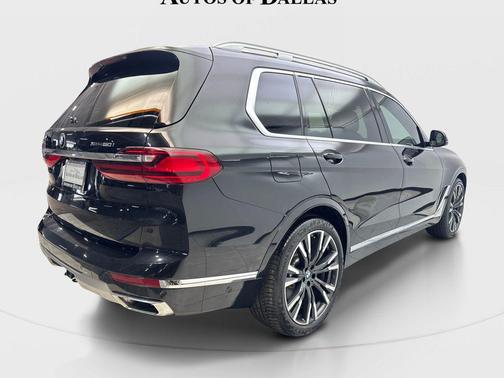 Black Sapphire Metallic 2019 BMW X7 xDrive50i