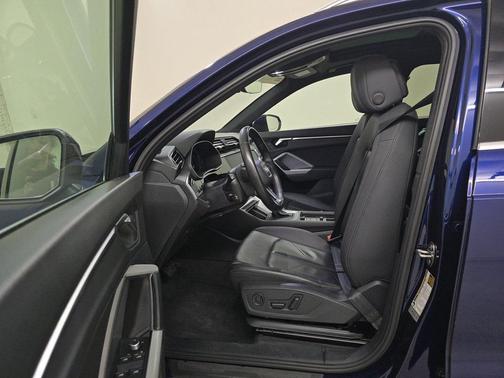 2022 Audi Q3 40 Premium