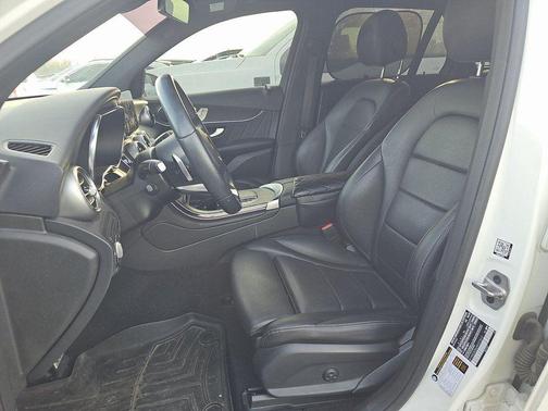 2022 Mercedes-Benz GLC 300 Base