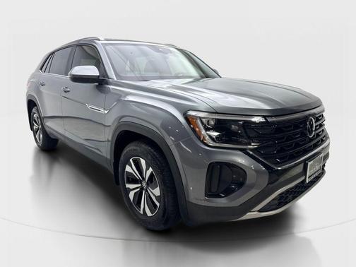 Platinum Gray Metallic 2025 Volkswagen Atlas Cross Sport 2.0T SE