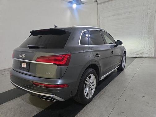 2022 Audi Q5 45 S line Premium