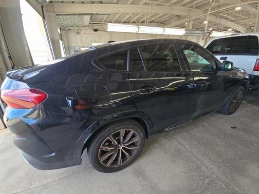 2025 BMW X6 xDrive40i