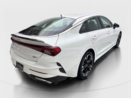 Glacial White Pearl 2024 Kia K5 GT-Line