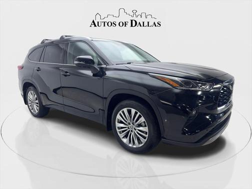 2023 Toyota Highlander Platinum