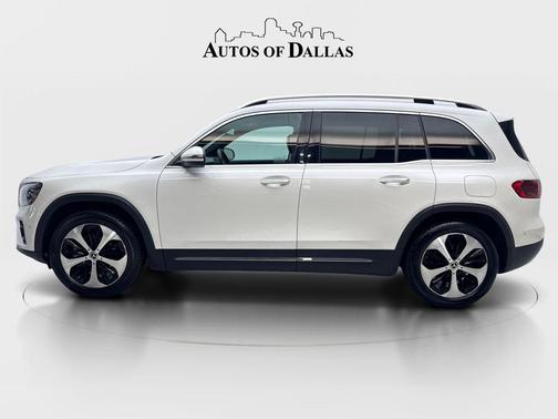 White 2025 Mercedes-Benz GLB 250 4MATIC