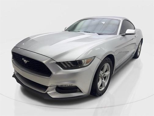 2017 Ford Mustang V6