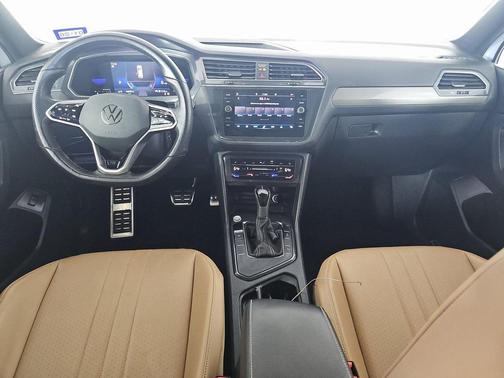2022 Volkswagen Tiguan 2.0T SE R-Line Black