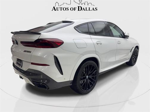 2021 BMW X6 M50i