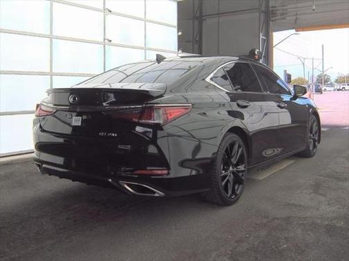 2022 Lexus ES 350 F Sport