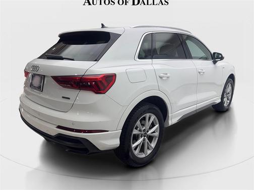 2022 Audi Q3 45 S line Premium